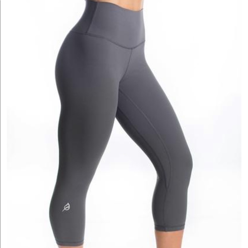 Ptula Alainah II Allure leggings- NWOT